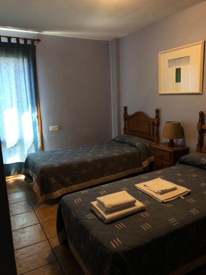 Apartamentos Turisticos San Juan De La Pena Santa Cruz de la Serós المظهر الخارجي الصورة
