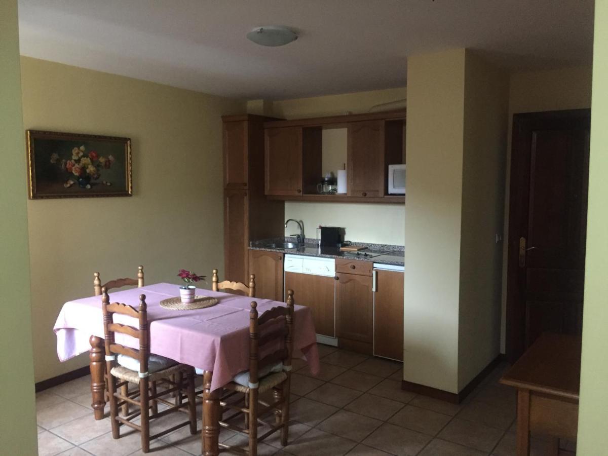 Apartamentos Turisticos San Juan De La Pena Santa Cruz de la Serós المظهر الخارجي الصورة